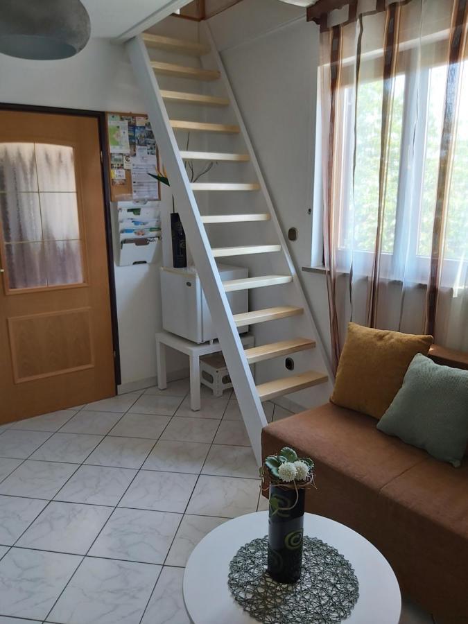 Ferienwohnung Mit 2 Schlafzimmer Oder Studio Apartment - Istrien-Fiorini Brtonigla Luaran gambar